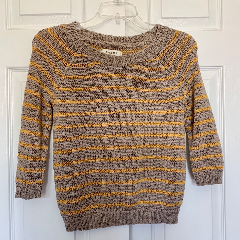 S Gray & Yellow Sweater